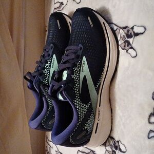 Womens Brooks Ghost 14, Size 7.5